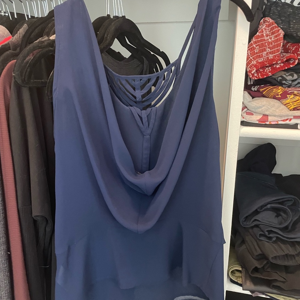 Blue top - Picture 4 of 5